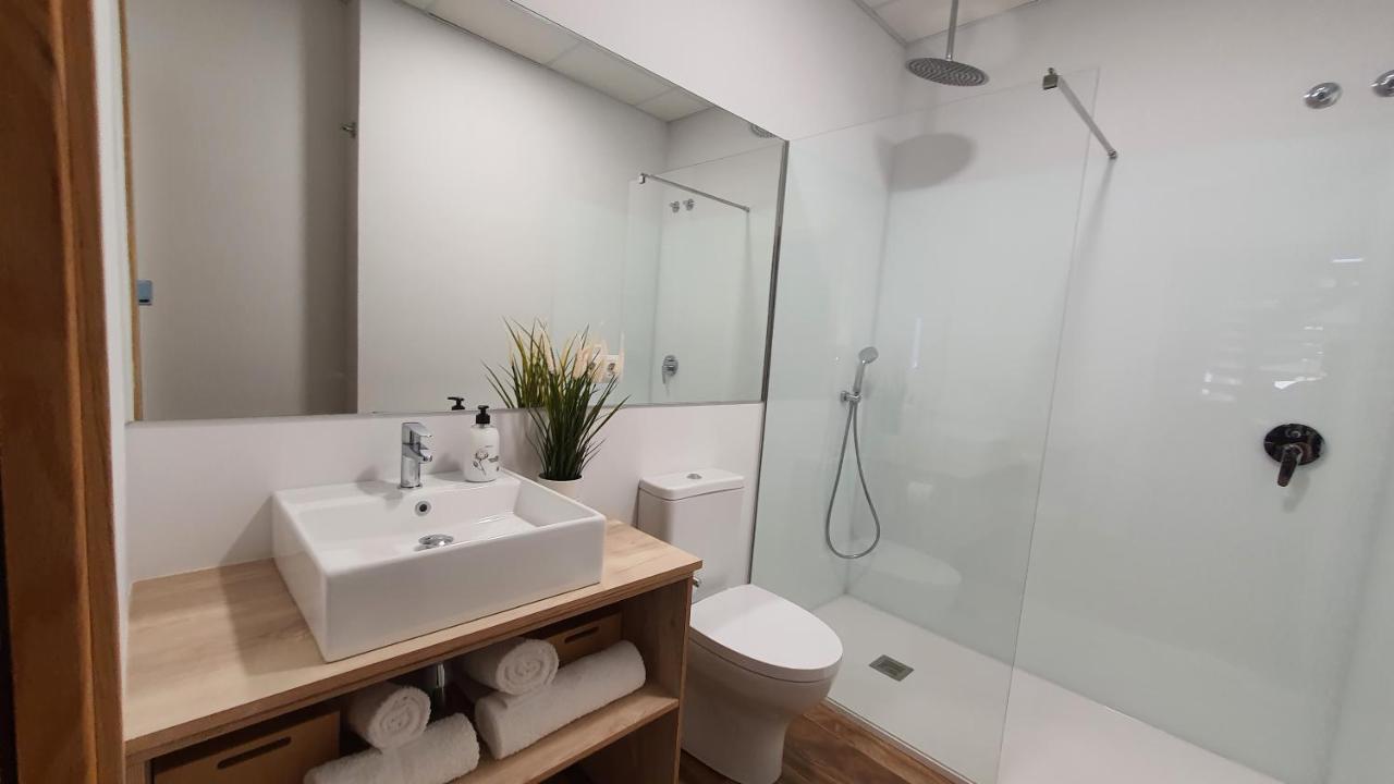 Apartamentos Antares 3 Milladoiro Luaran gambar