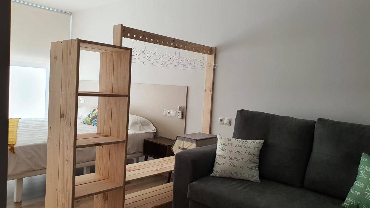 Apartamentos Antares 3 Milladoiro Luaran gambar