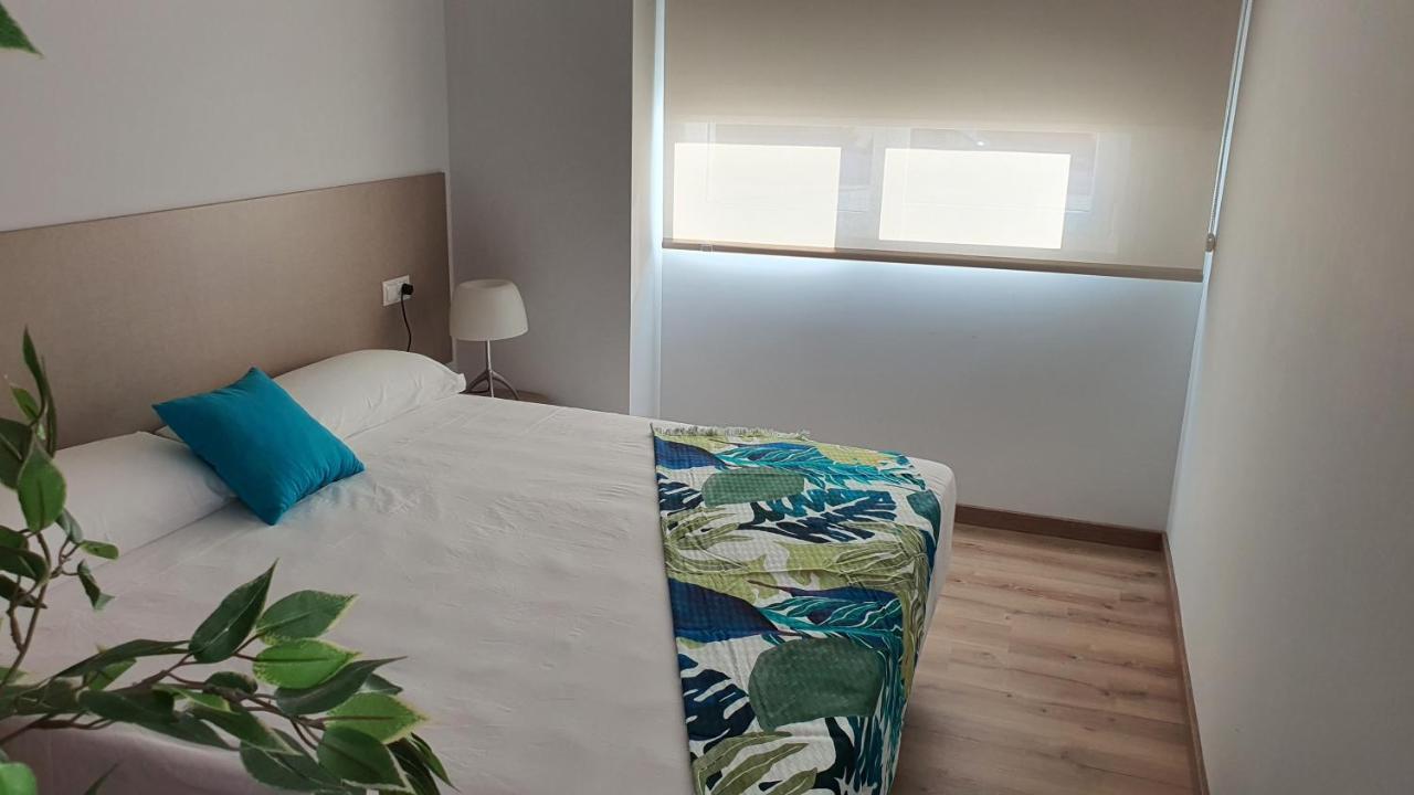 Apartamentos Antares 3 Milladoiro Luaran gambar