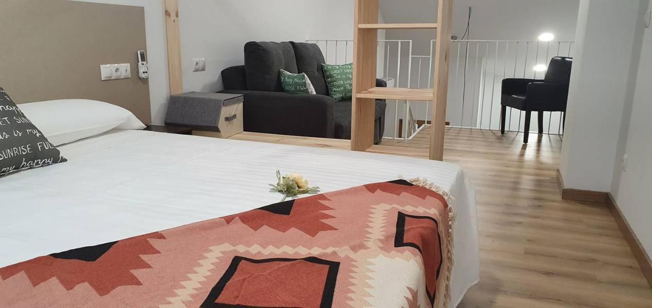 Apartamentos Antares 3 Milladoiro Luaran gambar