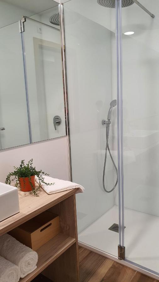 Apartamentos Antares 3 Milladoiro Luaran gambar