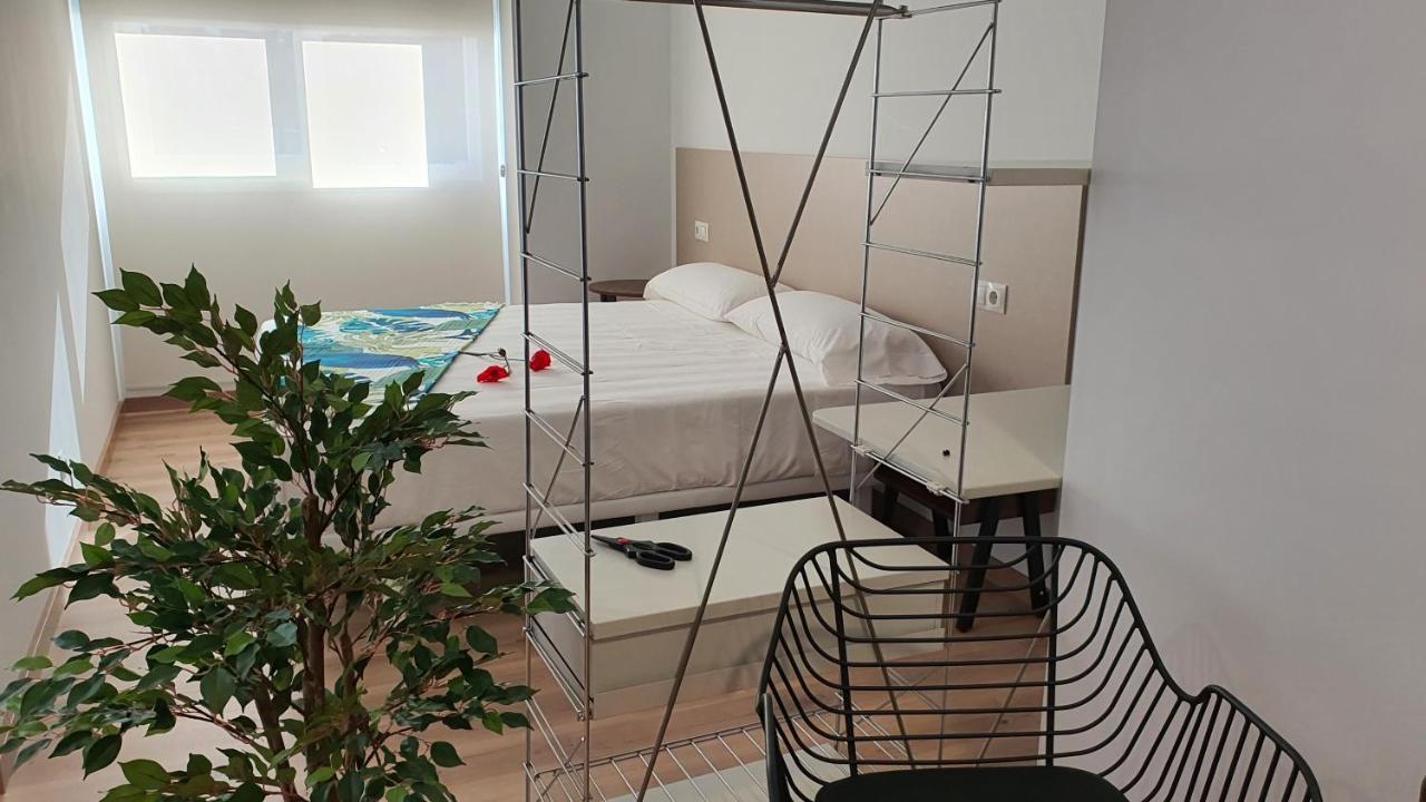 Apartamentos Antares 3 Milladoiro Luaran gambar