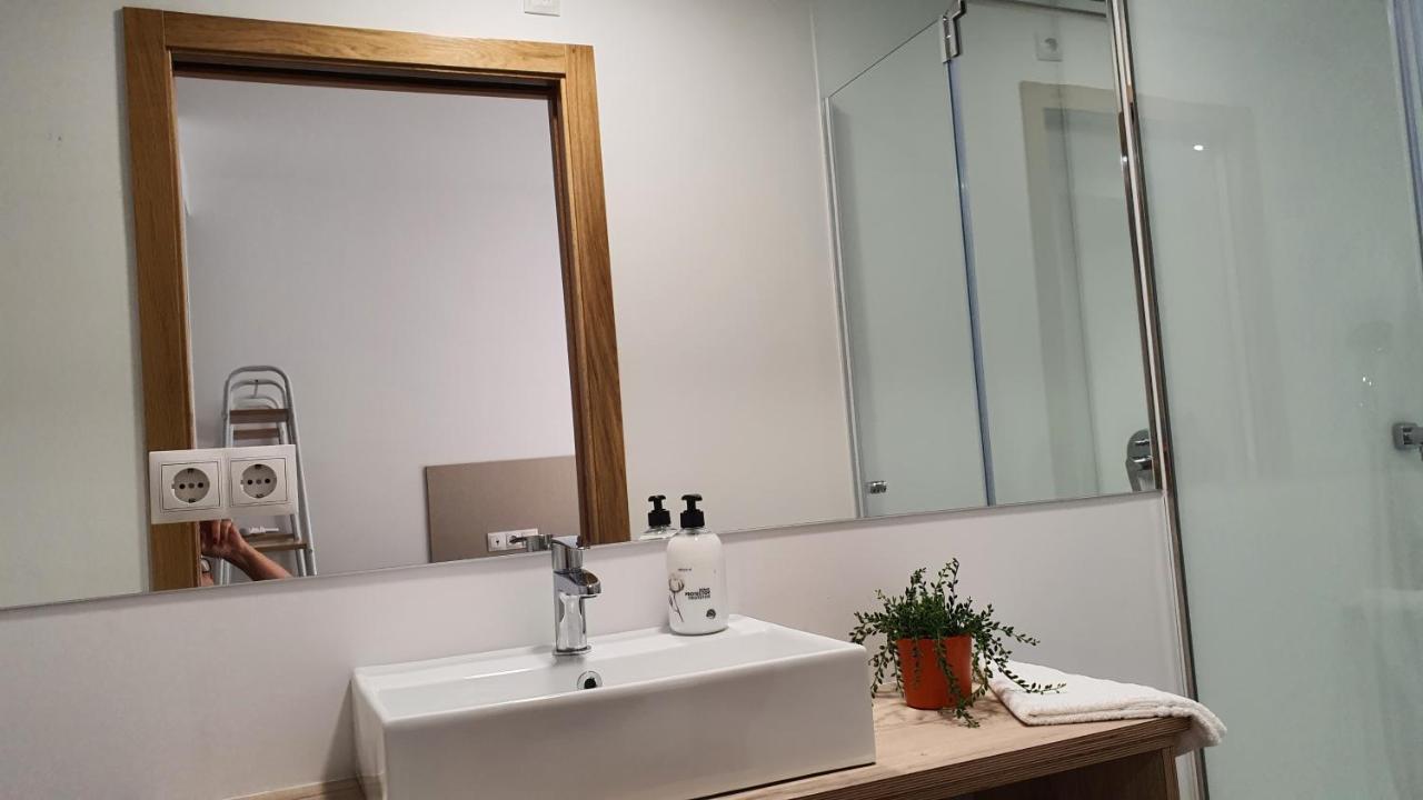 Apartamentos Antares 3 Milladoiro Luaran gambar